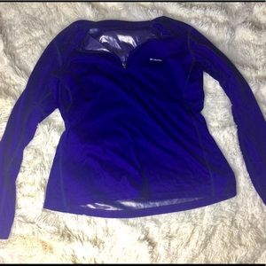 Long sleeve athletic shirt